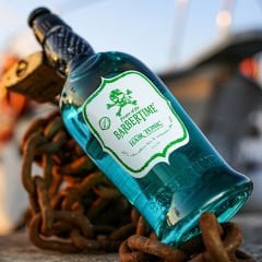 BARBERTIME Revitalising Hair Tonic | Chilly Strengthens Hair and Invigorates The Scalp For A Healthy Scalp 400ml